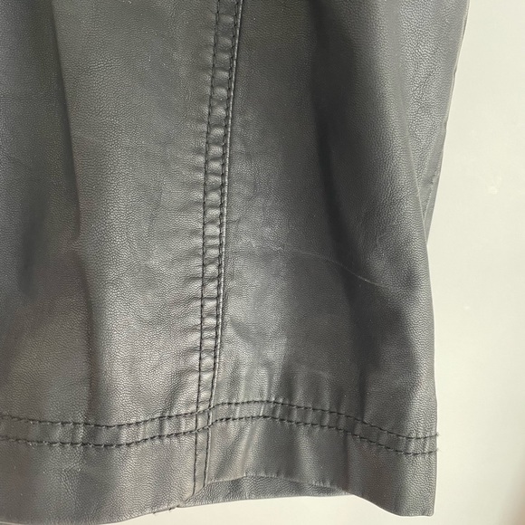 Free People ‘Leather’ skirt - Picture 3 of 9